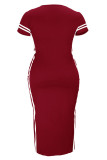 Бордовое модное повседневное платье больших размеров в стиле пэчворк с разрезом и круглым вырезом с короткими рукавами (без пояса)