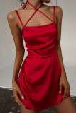 Vestidos de espaguete sensuais rosa vermelha sexy com alça de retalhos em linha A