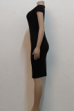 Черное модное повседневное однотонное базовое платье с коротким рукавом
