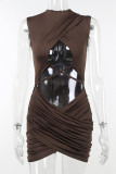 Коричневые сексуальные однотонные выдолбленные лоскутные асимметричные платья с юбкой на один шаг с круглым вырезом