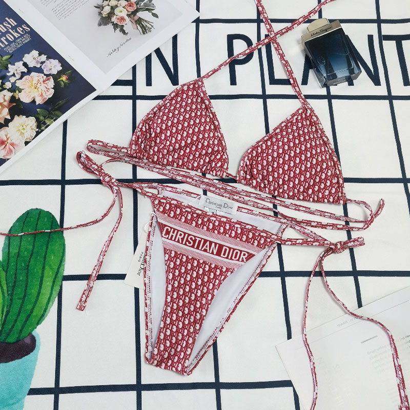 

Burgundy Fashion Sexy Letter Split Joint Frenulum Swimwears