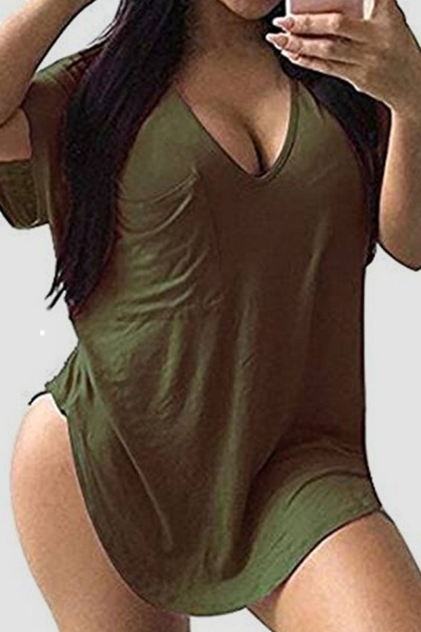 Армейские зеленые повседневные однотонные лоскутные футболки с V-образным вырезом и карманами