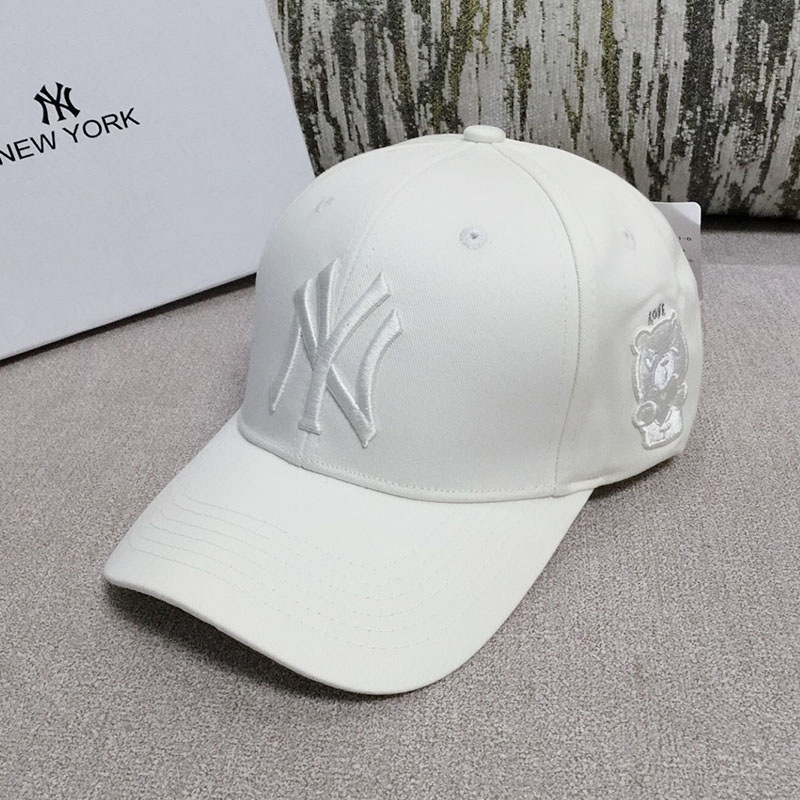 

White Fashion Street Character Embroidered Letter Hat