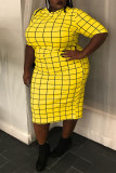 Vestido de manga corta con cuello en O básico a cuadros de talla grande informal amarillo de moda