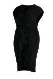 Vestido preto fashion sexy plus size com dobra e decote em V sem mangas