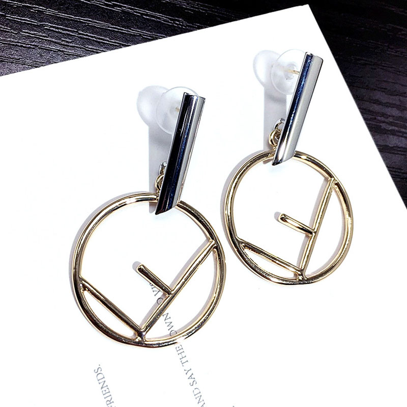 

Gold Fashion Street Letter Split Joint Earrings