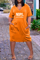 Оранжевое модное повседневное базовое платье с v-образным вырезом и коротким рукавом с буквенным принтом
