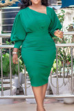 Vestidos de falda de un paso de cuello asimétrico con pliegues de patchwork sólido elegante verde