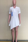Белое повседневное однотонное платье-рубашка в стиле пэчворк с асимметричным отложным воротником и пряжкой Платья Платья