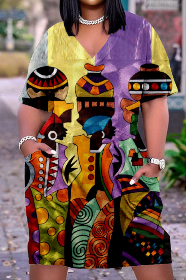 Vestidos rectos con cuello en V y retazos con estampado callejero informal multicolor