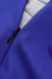 Robes de jupe crayon bleues à imprimé vintage à volants et à encolure dégagée