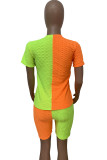 Оранжево-зеленый модный повседневный однотонный пэчворк с круглым вырезом и короткими рукавами из двух частей
