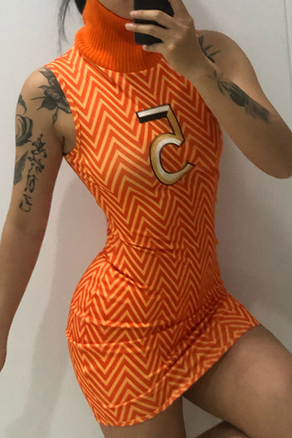 オレンジのセクシーなプリント パッチワーク タートルネック ワン ステップ スカート ドレス