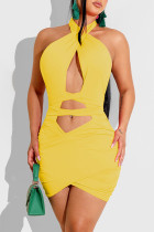 Vestidos de vestido amarelo fashion sexy sólido vazado sem costas halter sem manga
