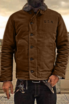 Prendas de abrigo con cuello vuelto y hebilla de bolsillo con letras informales de moda marrón