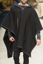 Ropa de abrigo cuello con capucha y estampado casual de moda negro