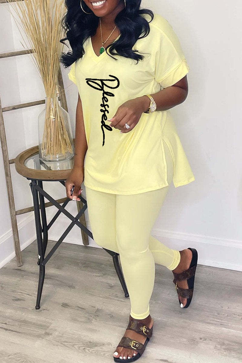 

Shallow Yellow Fashion Casual Print Slit V Neck Short Sleeve Two Pieces