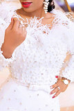 Witte elegante effen patchwork veren kralen off-shoulder avondjurk jurken