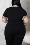 Tops de talla grande con cuello vuelto y hebilla de patchwork con estampado casual negro