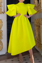Vestidos de noite amarelos elegantes e elegantes de retalhos sólidos com babados meio gola alta