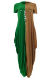 Vestido manga corta con cuello redondo asimétrico y estampado informal de moda verde