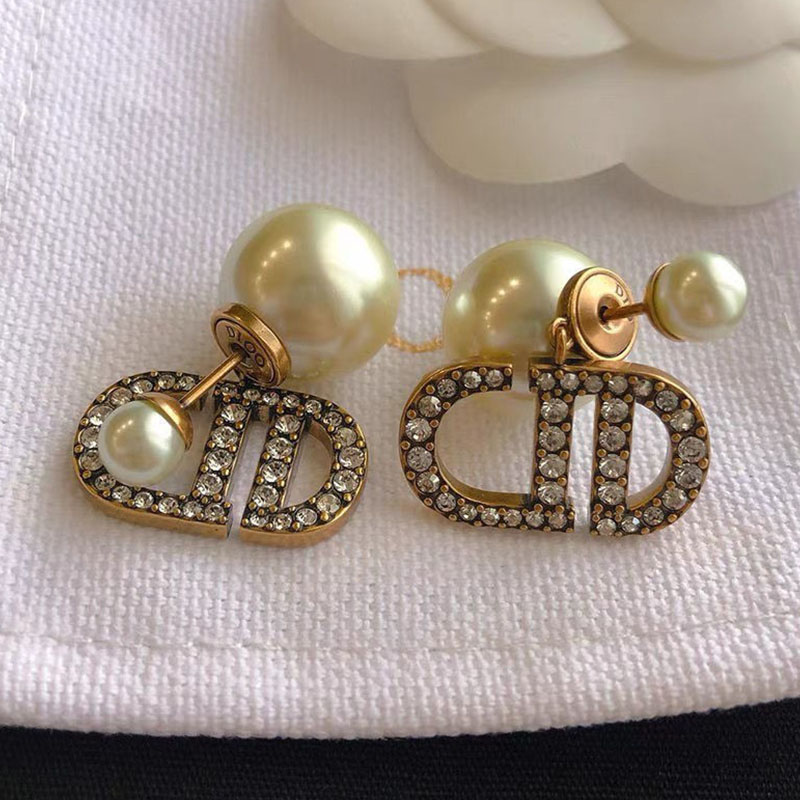 

Gold Fashion Vintage Letter Hot Drill Earrings