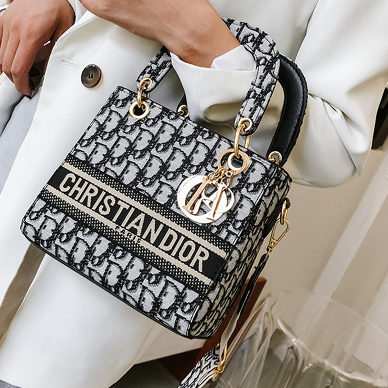 

Black Fashion Street Letter Patchwork Bags