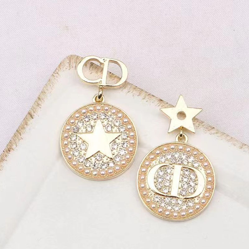 

Gold Fashion Vintage Letter Hot Drill Earrings