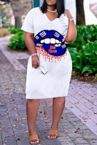 Vestidos retos brancos com estampa fashion patchwork com decote em V