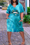 Lila Modedruck-Patchwork-Kleider mit V-Ausschnitt und geradem Schnitt