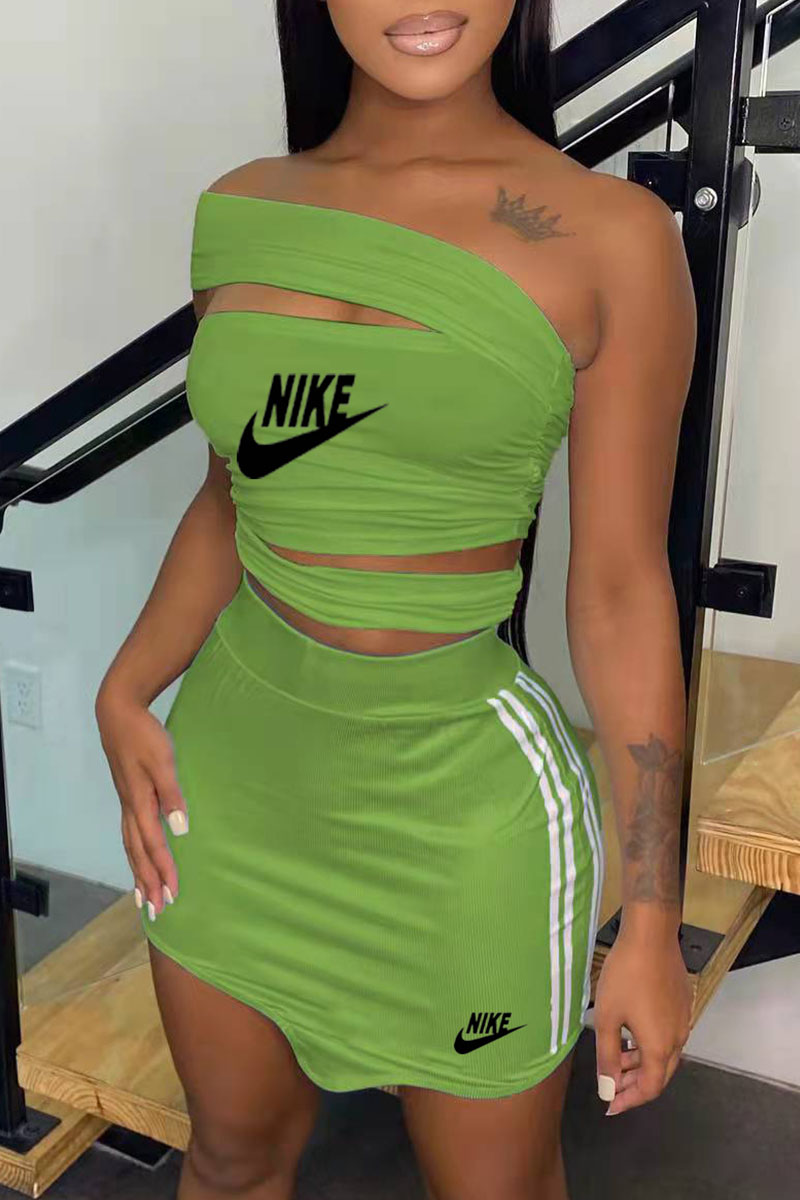 

Light Green Fashion Sexy Print Split Joint One Shoulder Sleeveless Two Pieces