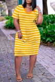 Желтое модное повседневное платье в полоску с принтом в стиле пэчворк с V-образным вырезом и коротким рукавом Платья
