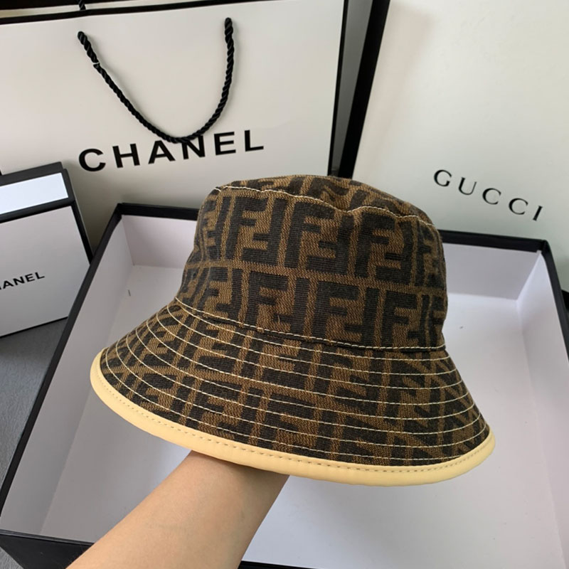 

Beige Fashion Street Letter Patchwork Hat