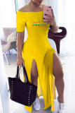 Желтое модное повседневное платье с разрезом и короткими рукавами с принтом