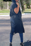 Vestidos de gola com capuz e costas abertas em patchwork preto com estampa de rua