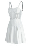 Vestidos plissados ​​plissados ​​com alça de espaguete transparente e sexy moda branca