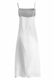 Белое сексуальное повседневное однотонное длинное платье на тонких бретелях с открытой спиной