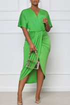 Зеленые повседневные однотонные лоскутные платья с асимметричным V-образным вырезом и складками