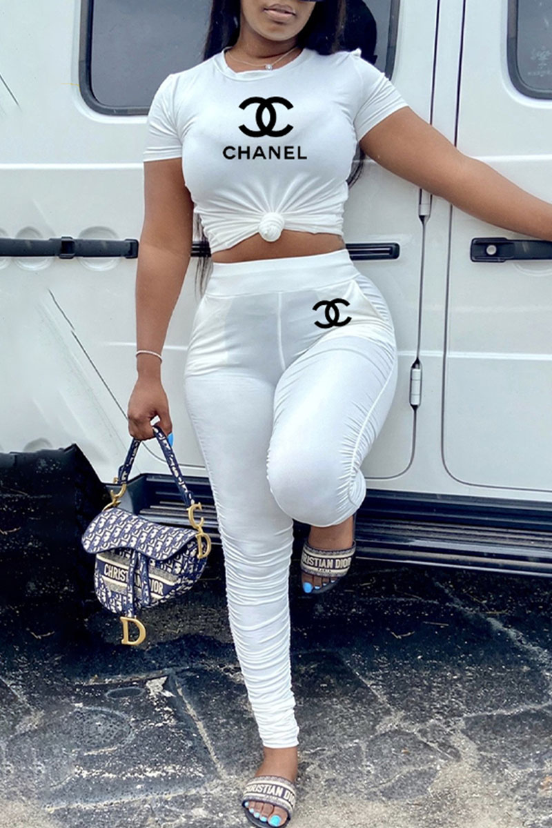 

White Fashion Sportswear Print Letter O Neck Short Sleeve Two Pieces