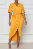 Желтое модное повседневное однотонное лоскутное платье с V-образным вырезом и коротким рукавом