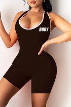 Macacão skinny preto moda casual esportivo com estampa de letra sem costas decote em U
