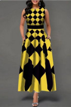 Желтое модное повседневное платье в стиле пэчворк с круглым вырезом без рукавов