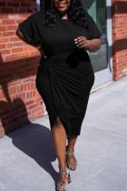 Zwarte casual effen patchwork vouw asymmetrische O-hals plus size jurken