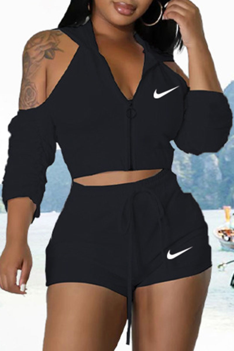 

Black Fashion Sportswear Print Patchwork Hooded Collar Half Sleeve Two Pieces