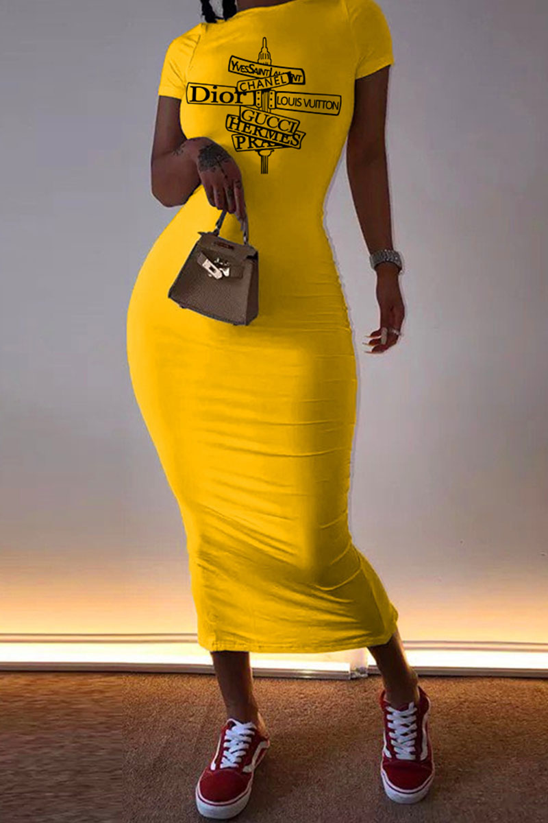 

Yellow Fashion Casual Print Letter O Neck One Step Skirt Dresses