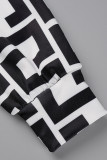 Due pezzi a maniche lunghe a collo alto asimmetrico con stampa casual in bianco e nero