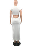 Weißes, modisches, sexy, festes, ausgehöhltes, kurzärmliges Kleid mit V-Ausschnitt und Schlitz