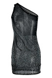 Vestido sin mangas de un hombro sin espalda con perforación en caliente de retazos sexy de moda negro Vestidos