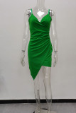 グリーンファッションセクシーなソリッドパッチワークバックレスVネックスリングドレス