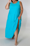 Светло-голубое модное повседневное однотонное базовое платье большого размера с круглым вырезом и жилетом больших размеров